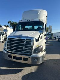 2017 Freightliner CASCADIA 113