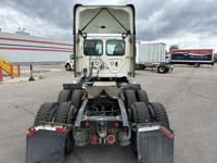 2021 Freightliner NEW CASCADIA PX12664