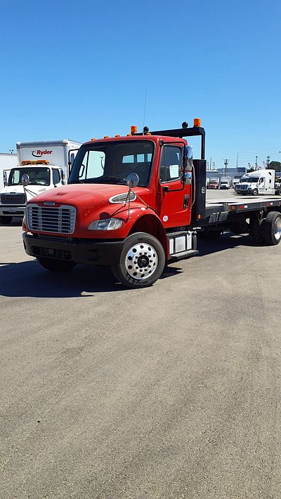 2019 Freightliner M2 106