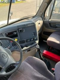 2019 Freightliner CASCADIA 125