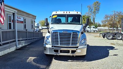 2018 Freightliner CASCADIA 125