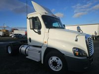 2019 Freightliner CASCADIA 125