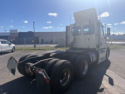 2020 Freightliner NEW CASCADIA PX12664