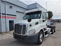 2017 Freightliner CASCADIA 113