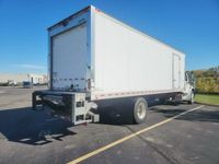 2018 Freightliner M2 106