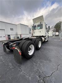 2018 Freightliner CASCADIA 125