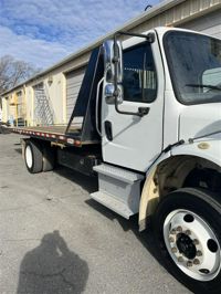 2020 Freightliner M2 106