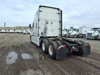 2021 Freightliner NEW CASCADIA PX12664