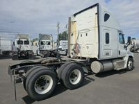 2019 Freightliner CASCADIA 125