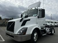 2016 Volvo VNL42T