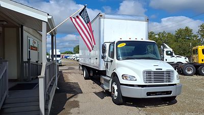 2019 Freightliner M2 106