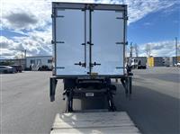 2018 Freightliner M2 106