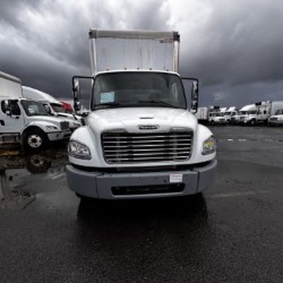 2019 Freightliner M2 106