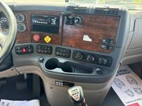 2019 Freightliner CASCADIA 125