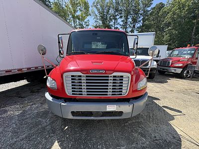 2019 Freightliner M2 106