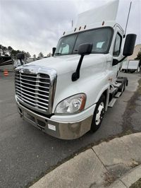 2020 Freightliner CASCADIA 125