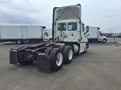 2021 Freightliner NEW CASCADIA PX12664