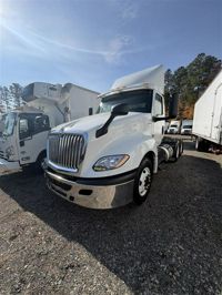 2019 International LT625