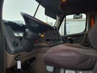 2016 Freightliner CASCADIA 113