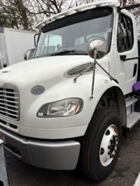 2015 Freightliner M2 106