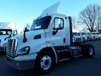 2020 Freightliner CASCADIA 113