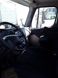 2018 Freightliner M2 106