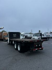2018 Freightliner M2 106