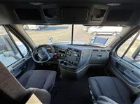 2017 Freightliner CASCADIA 125