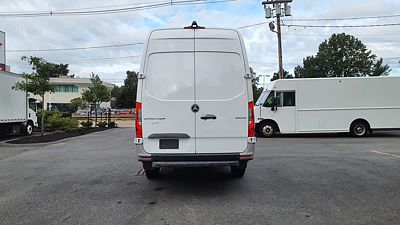 2021 Mercedes-Benz F2CA74 SPRINTER