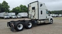 2020 Freightliner CASCADIA 125
