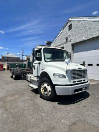 2017 Freightliner M2 106