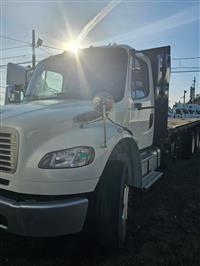 2015 Freightliner M2 106