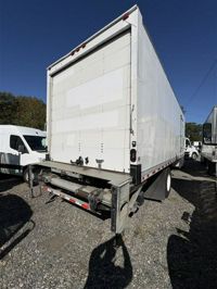 2018 Freightliner M2 106