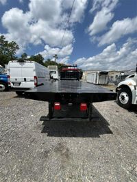 2018 Freightliner M2 106