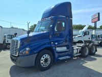 2017 Freightliner CASCADIA 125