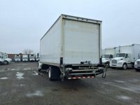 2018 Freightliner M2 106