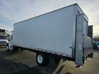 2018 Freightliner M2 106