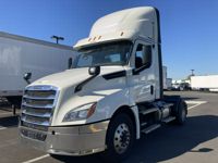 2019 Freightliner NEW CASCADIA 126