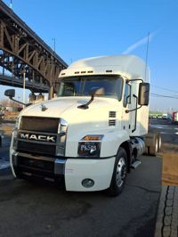 2020 Mack ANTHEM 64T
