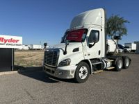 2017 Freightliner CASCADIA 113