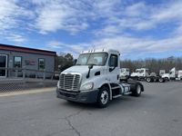 2019 Freightliner CASCADIA 113