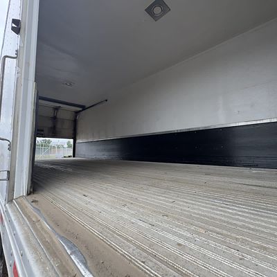 2020 Freightliner M2 106