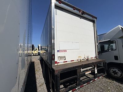 2018 Freightliner M2 106