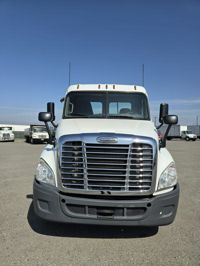 2019 Freightliner CASCADIA 125