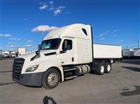 2018 Freightliner NEW CASCADIA 126