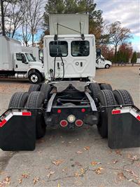 2019 Freightliner CASCADIA 125