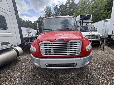 2019 Freightliner M2 106