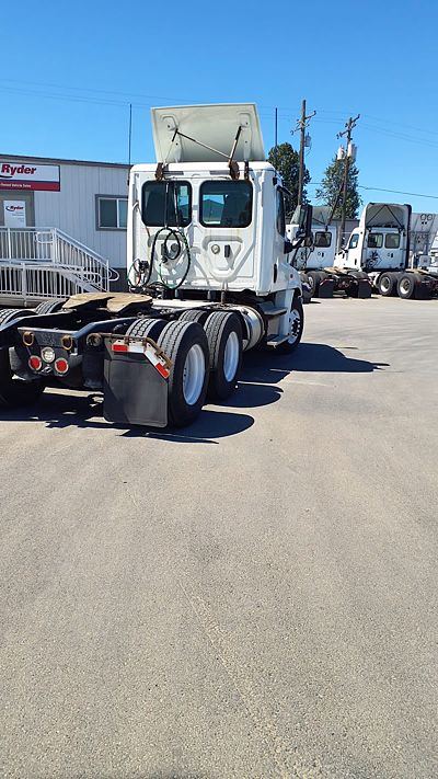 2018 Freightliner CASCADIA 125