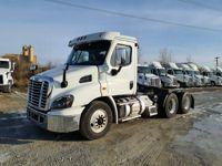 2019 Freightliner CASCADIA 113