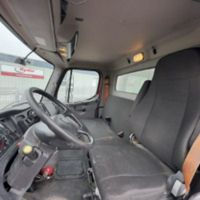 2022 Freightliner M2 106